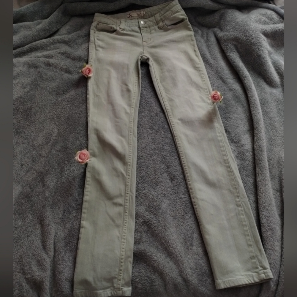 Beautiful creamy green pant♪⁠♪